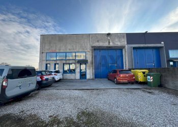 Edificio all\'aperto - Laboratorio Via Dell'Artigianato
22, Curtatone - foto 3