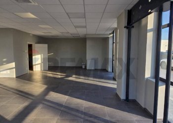 Stanza vuota - Shop VIA LOMBARDIA
 
17, Volta Mantovana - photo 4