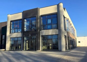 Edificio all\'aperto - Shop VIA LOMBARDIA
 
17, Volta Mantovana - photo 8