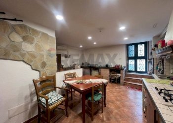 Sala da pranzo - Casa semi indipendente Via Sacro Cuore
 
4, San Giuliano del Sannio - foto 1