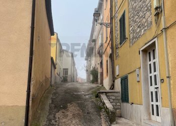 Edificio all\'aperto - Casa semi indipendente Via Sacro Cuore
 
4, San Giuliano del Sannio - foto 25