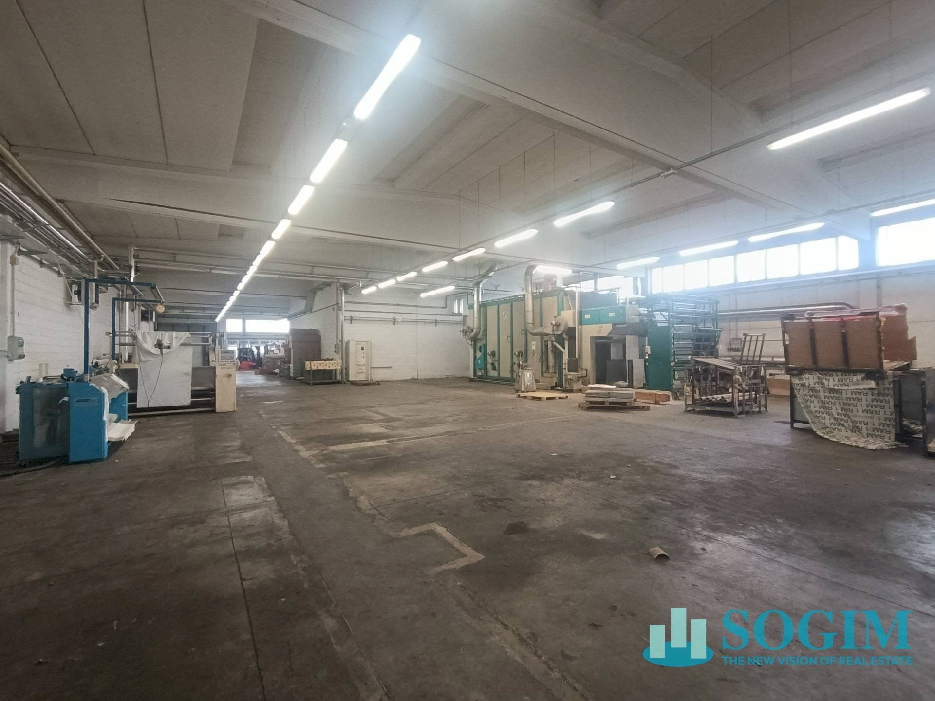 Produzione_1 - Capannone Via Adda
 
10, Casnate con Bernate - foto 2