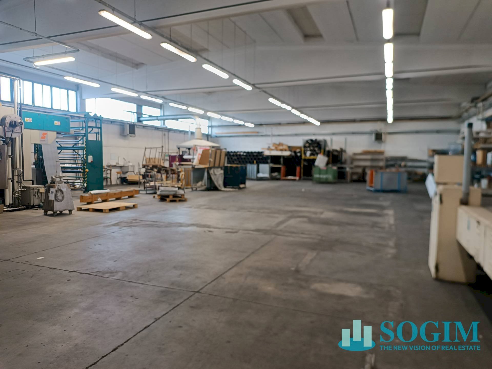 Produzione_2 - Capannone Via Adda
 
10, Casnate con Bernate - foto 3