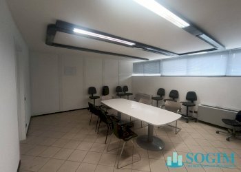 Sala riunioni - Capannone Via Adda
 
10, Casnate con Bernate - foto 9