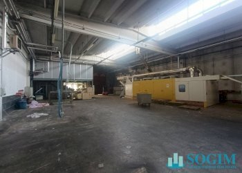 Produzione_7 - Capannone Via Adda
 
10, Casnate con Bernate - foto 8