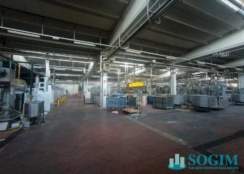 Produzione_16 - Capannone Via Adda
 
10, Casnate con Bernate - foto 17