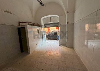 Hall / corridoio - Commercial Premises Via Nizza
 
6, Bari - photo 3