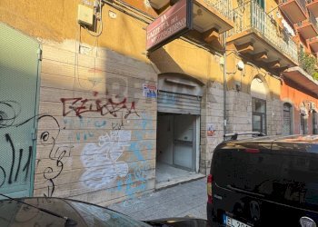 Edificio all\'aperto - Commercial Premises Via Nizza
 
6, Bari - photo 10