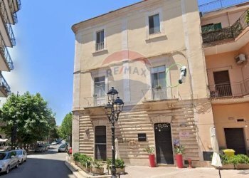 Edificio all\'aperto - Casa indipendente Piazza XX Settembre
 
21, Grumo Appula - foto 1