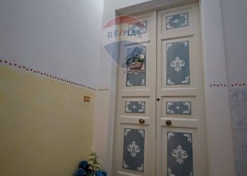 Hall / corridoio - Casa indipendente Piazza XX Settembre
 
21, Grumo Appula - foto 11