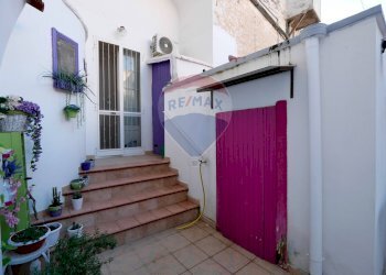 Scale - Casa indipendente Piazza XX Settembre
 
21, Grumo Appula - foto 20