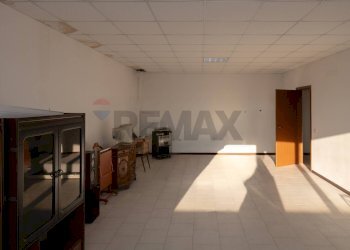 Stanza vuota - Capannone Strada Pedemontana
 
21/L, Traversetolo - foto 5