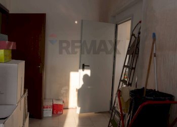 Stanza vuota - Capannone Strada Pedemontana
 
21/L, Traversetolo - foto 10