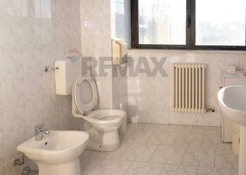 Bagno - Capannone Strada Pedemontana
 
21/L, Traversetolo - foto 17