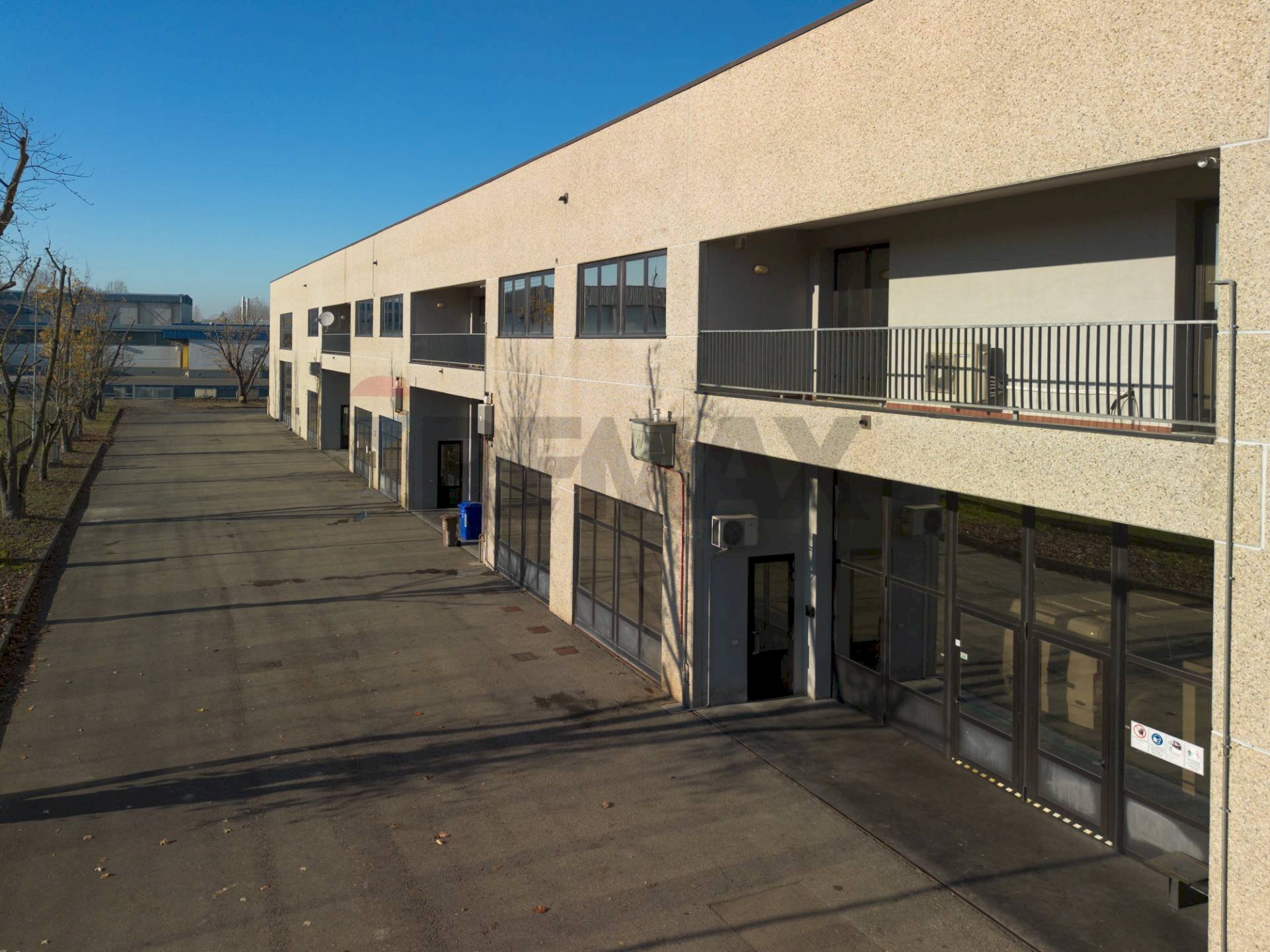 Edificio all\'aperto - Shed strada Pedemontana
 
21/L, Traversetolo - photo 1