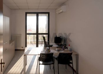 Ufficio - Capannone strada Pedemontana
 
21/L, Traversetolo - foto 5