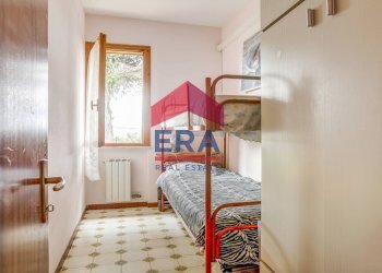 CAMERETTA - Trilocale Via Massimo D'Azeglio
 
35, Anzio - foto 9