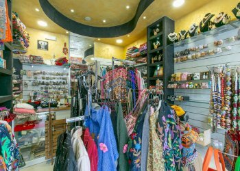 Foto 7 - Negozio Via Roma
 
188, Pomezia - foto 7