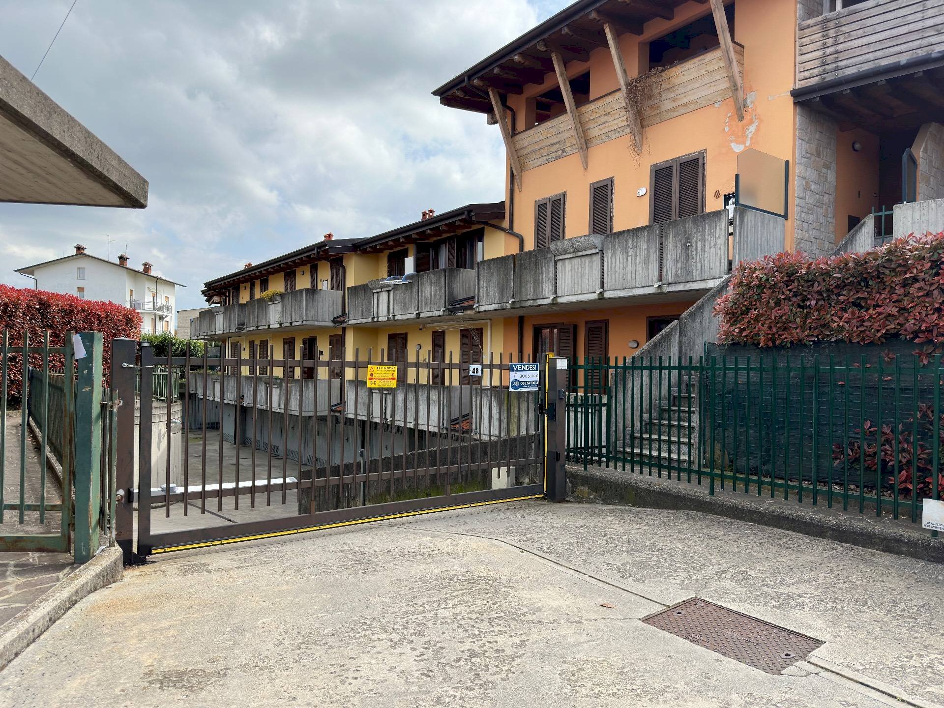 Foto 2 - Box via Tasso
 
6, Montello - photo 2