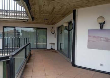 Foto 3 - Commercial Activity VIA ITALIA
 
1, Medolago - photo 3