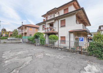 Foto 12 - Stable - Palace Via vittorio Veneto
 
1, Bonate Sotto - photo 10