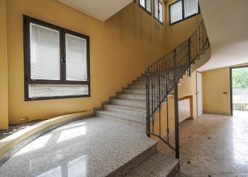 Foto 28 - Stable - Palace Via vittorio Veneto
 
1, Bonate Sotto - photo 26