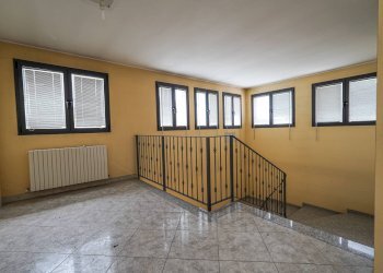 Foto 29 - Stable - Palace Via vittorio Veneto
 
1, Bonate Sotto - photo 27