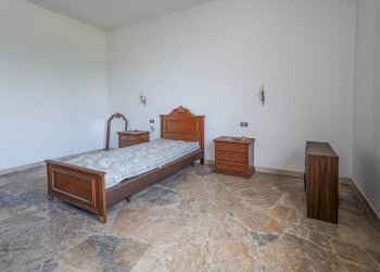 Foto 40 - Stable - Palace Via vittorio Veneto
 
1, Bonate Sotto - photo 38