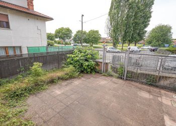 Foto 58 - Stable - Palace Via vittorio Veneto
 
1, Bonate Sotto - photo 56