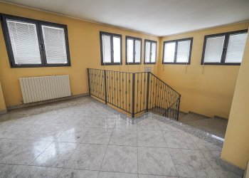 Foto 34 - Locale Commerciale Via Vittorio Veneto
 
1, Bonate Sotto - foto 34