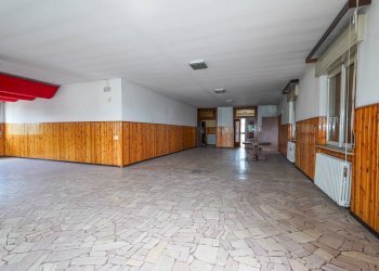 Foto 47 - Locale Commerciale Via Vittorio Veneto
 
1, Bonate Sotto - foto 47