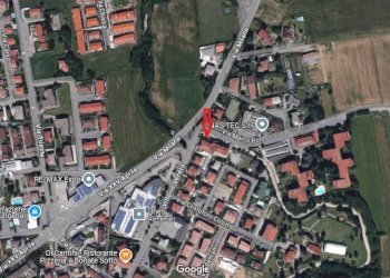 Foto 53 - Locale Commerciale Via Vittorio Veneto
 
1, Bonate Sotto - foto 49