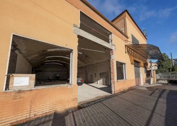 Foto 5 - Capannone Ferrari
75, Vertova - foto 5