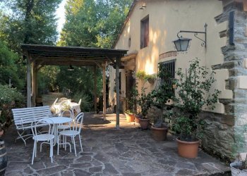 Foto 2 - Rustico località Busini
 
28, Rufina - foto 2