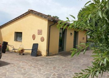 Foto 10 - Rustico frazione piazzano
 
69, Vicchio - foto 10