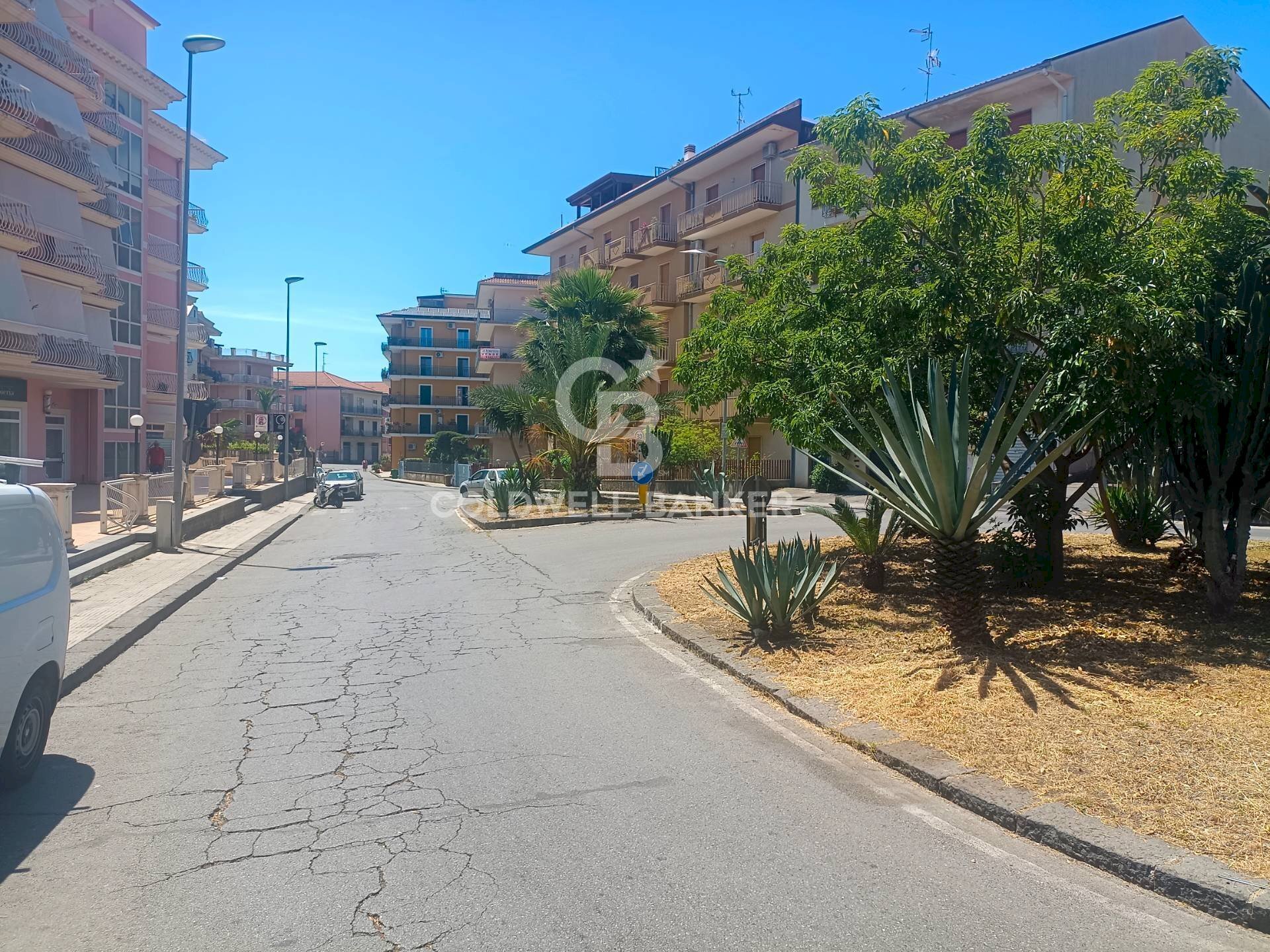 Foto 1 - Trilocale via cervo
 
19, Acireale - foto 1