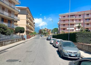 Foto 2 - Trilocale via cervo
 
19, Acireale - foto 2