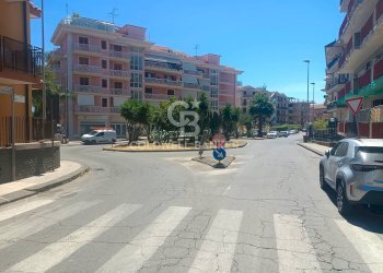 Foto 4 - Trilocale via cervo
 
19, Acireale - foto 4