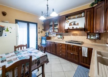 Foto 11 - Villa a Schiera Via Vittorio Emanuele
 
2A, Zafferana Etnea - foto 11