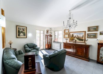 Foto 1 - Villa via Giuseppe Ungaretti
 
7, Aci Sant'Antonio - foto 1