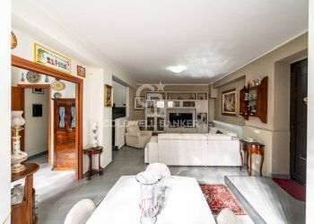 Foto 7 - Villa via Giuseppe Ungaretti
 
7, Aci Sant'Antonio - foto 7