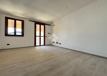 Casa semi indipendente Via Padre Reginaldo Giuliani, Cameri - foto 3