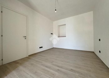 Casa semi indipendente Via Padre Reginaldo Giuliani, Cameri - foto 8