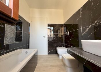 Casa semi indipendente Via Padre Reginaldo Giuliani, Cameri - foto 12