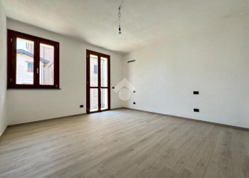 Casa semi indipendente Via Padre Reginaldo Giuliani, Cameri - foto 15