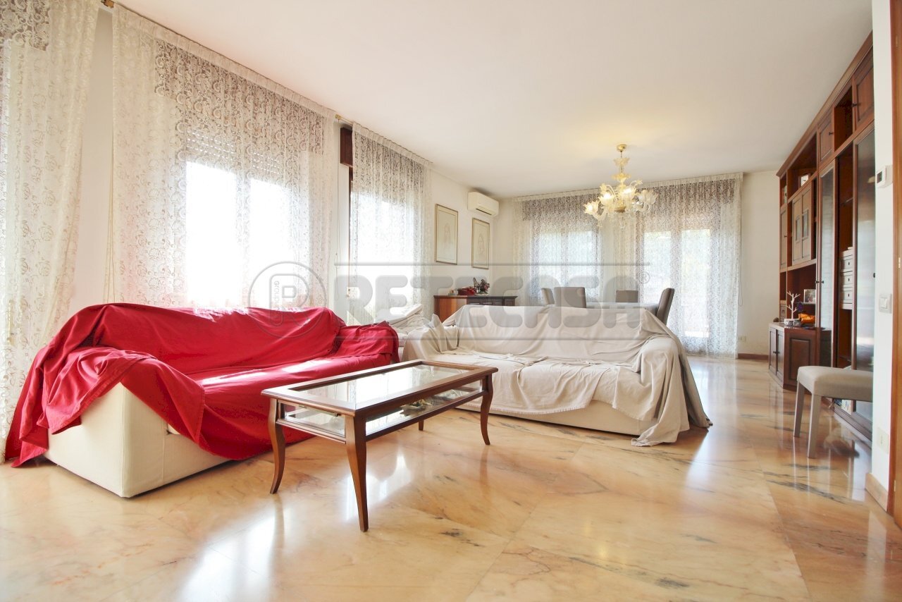 SALOTTO APPARTAMENTO - Attico Viale Verdi 22, Altavilla Vicentina - foto 1