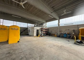 622ef6b7-6cc3-4145-84a0-372e3992819c.jpg - Locale Commerciale Arcugnano - foto 4