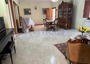 c672564e-275d-41d2-81ee-c13ecfa0b736.jpg - Casa semi indipendente Vicolo II Catalano 2-14, Catanzaro - foto 5