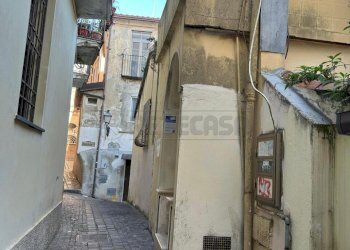 c54ef364-6950-4488-ad93-00689b016b41.jpg - Casa semi indipendente Vicolo II Catalano 2-14, Catanzaro - foto 24