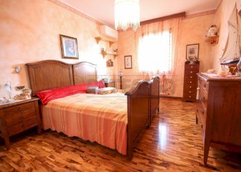 IMG_0025_edited.jpg - Villa a Schiera Via Moretto, Resana - foto 15